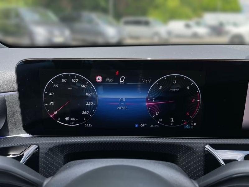 Mercedes-Benz Classe A A 200 d AMG Line Advanced Plus Multibeam Led Camera 18"