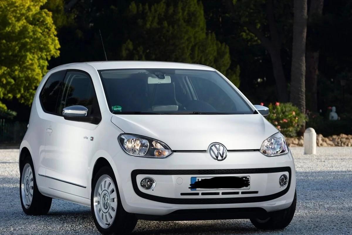 Volkswagen up! 1.0 benzina 75cv automatica - 2013