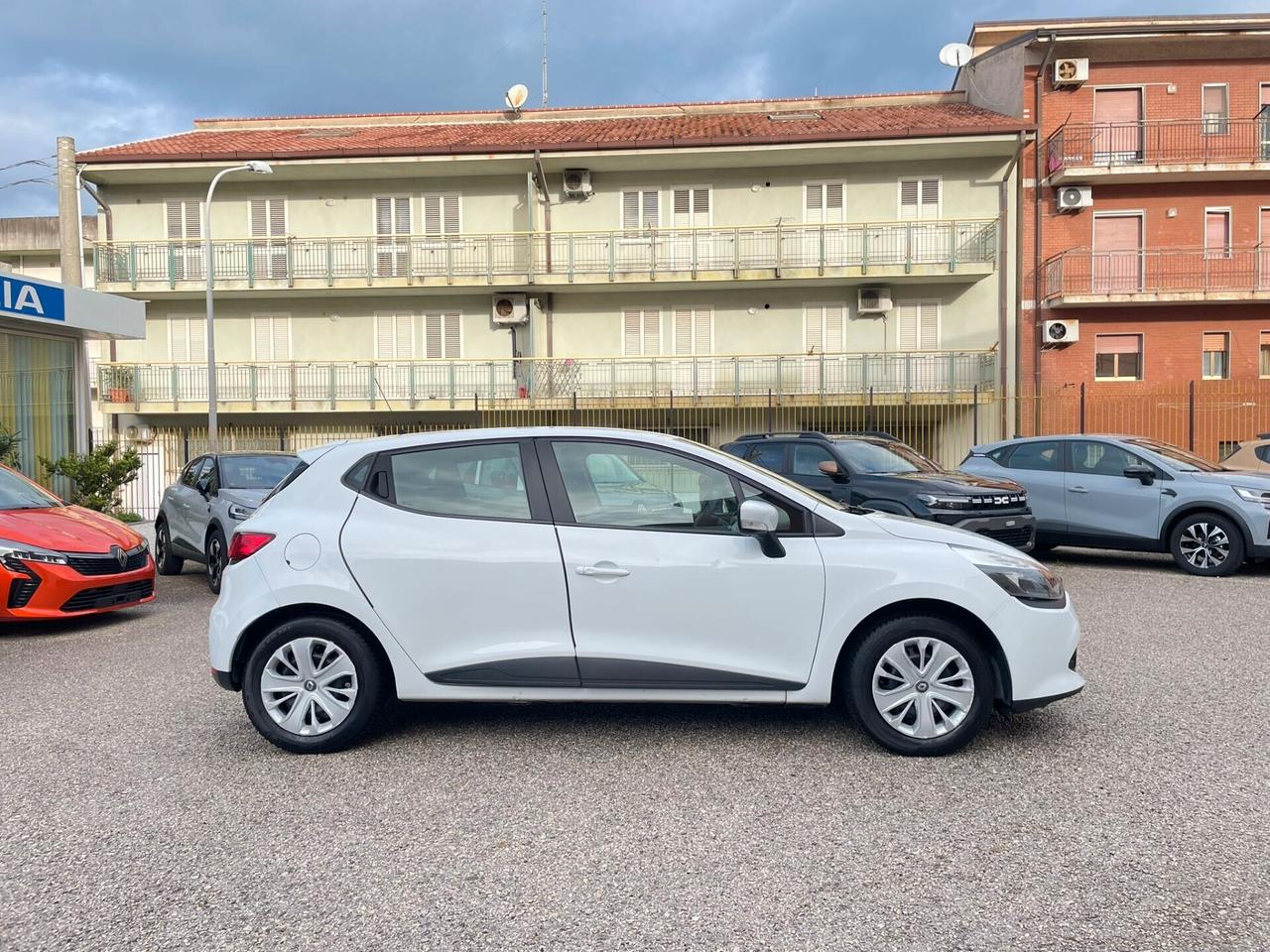 Renault Clio 1.2 75CV 5 porte Life