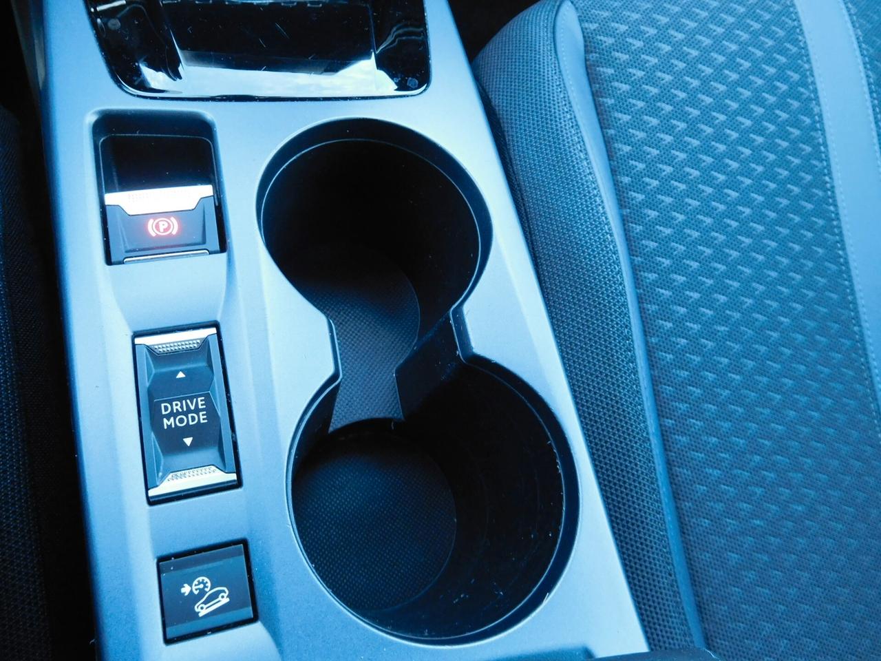 Peugeot 2008 BlueHDi 130 S&S EAT8 Allure