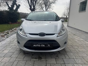 Ford Fiesta 1.4 5 porte Bz.- GPL Titanium OK NEOPATENTATI