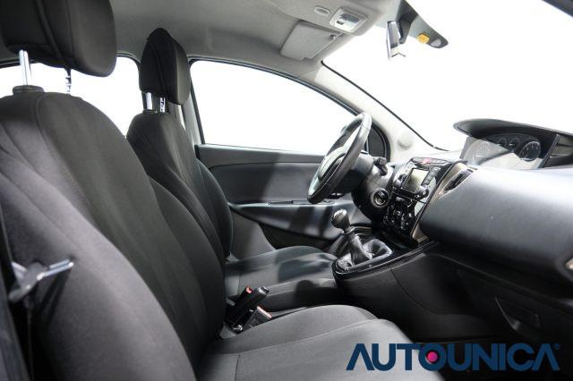 LANCIA Ypsilon 1.2 69 CV 5 PORTE GPL ECOCHIC GOLD NEOPATENTATI