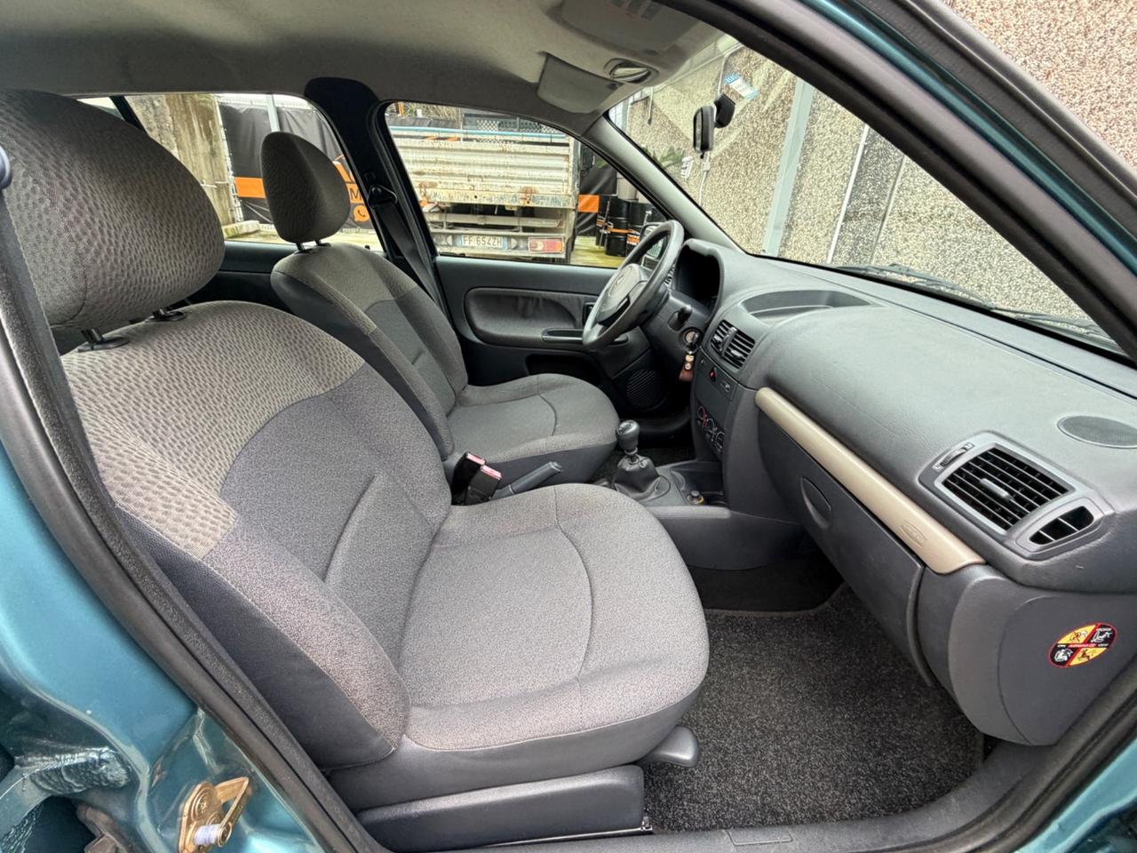 CLIO 1.2 BENZINA 75CV UNI PROP 48.000KM