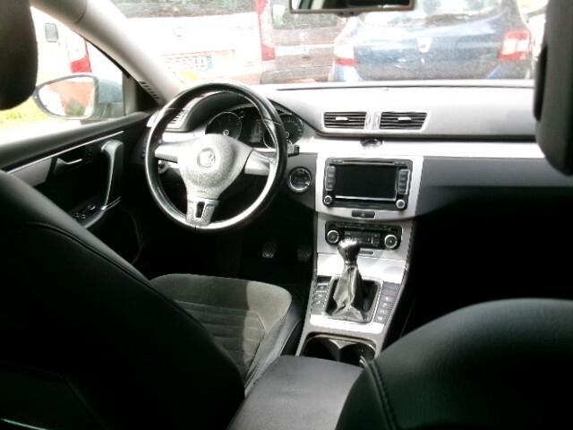 Volkswagen Passat 2.0 TDI Highline BlueM. Tech.