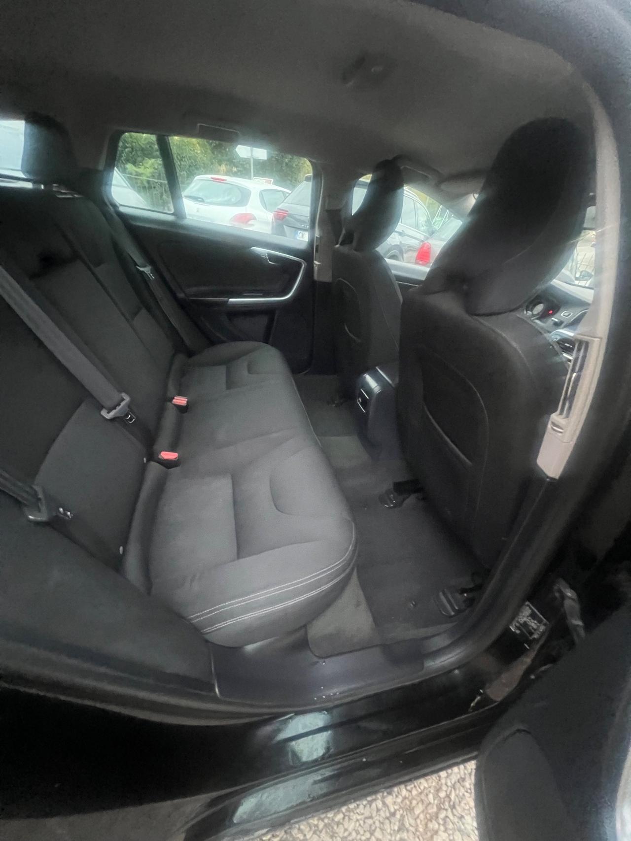 Volvo V60 D2 1.6 Kinetic