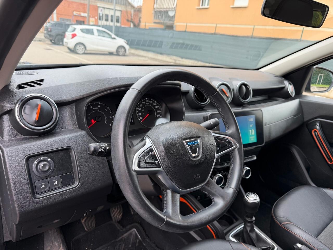 Dacia Duster 1.0 Gpl - NEOP. - NAV. - 12 MESI DI GARANZIA -