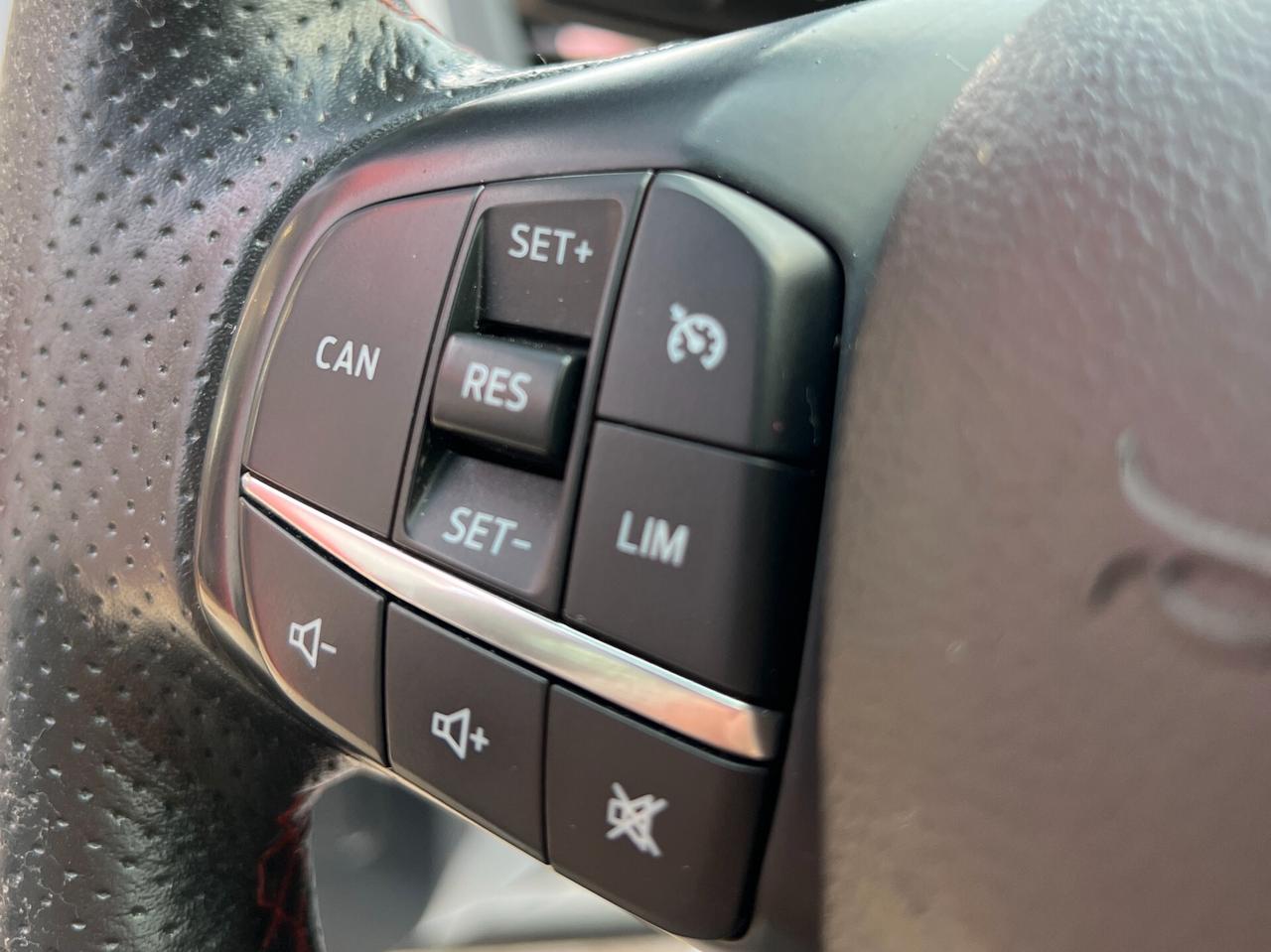 Ford Focus 1.0 EcoBoost ST-LINE