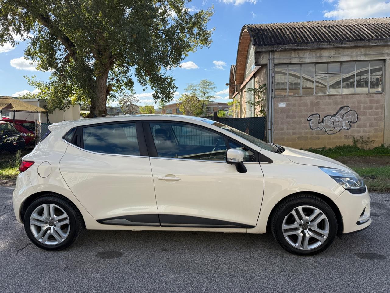 Renault Clio 1.2 75CV 5 porte Intens