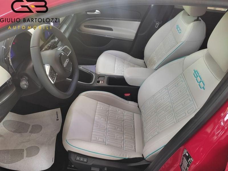 FIAT 600 1.2 Hybrid 145cv La Prima II