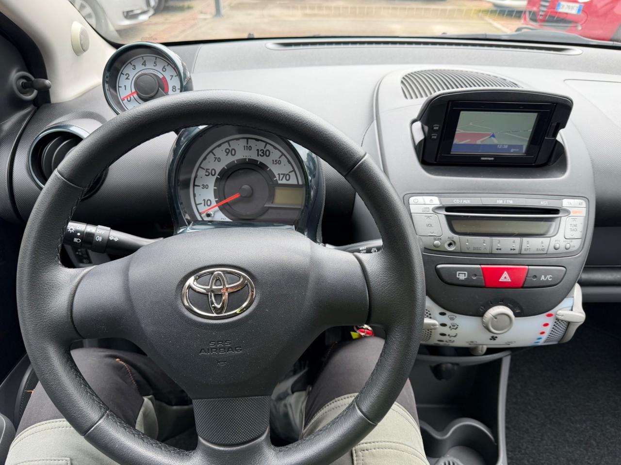 Toyota Aygo 1.0 5 porte Now Connect KM CERTIFICATI
