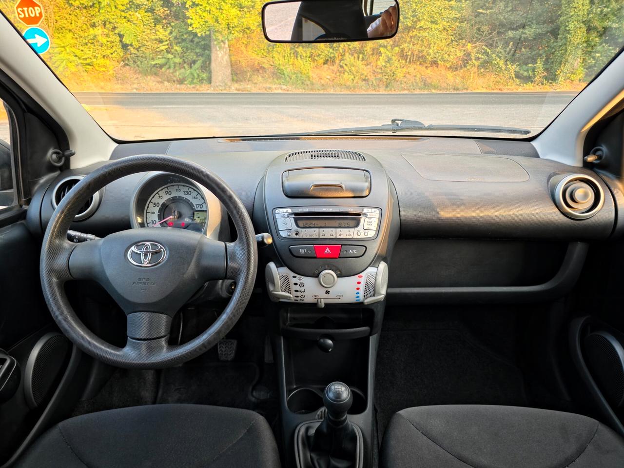 Toyota Aygo 1.0 12V VVT-i 5 porte Cool Soda Connect CV-68 E5B Manuale NEO 2014