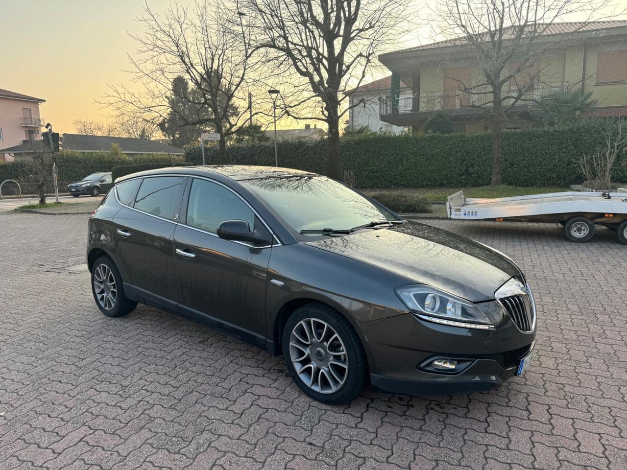 Lancia Delta 1.6 MJT DPF Selectronic Oro