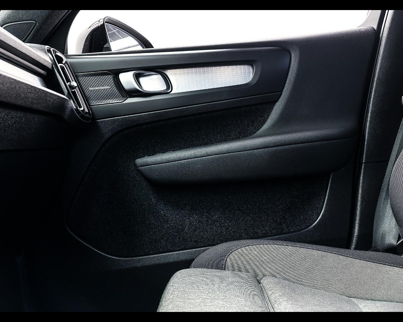 VOLVO XC40 (2017-->) - XC40 T5 Recharge Plug-in Hybrid automatico Plus Dark