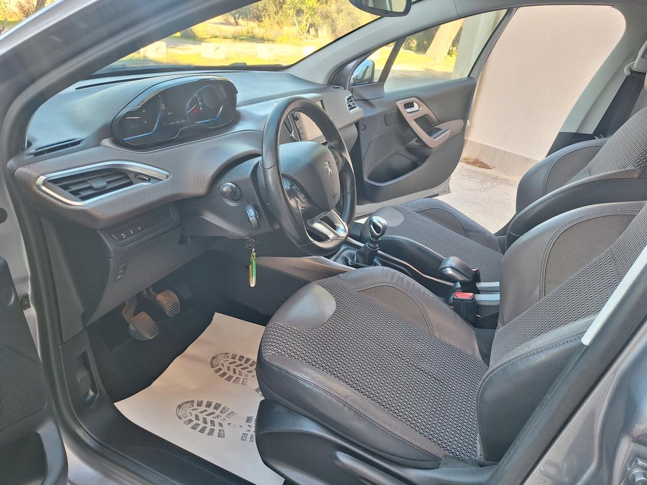 Peugeot 2008 1.6 hdi 120 cv Allure NAVI FULL