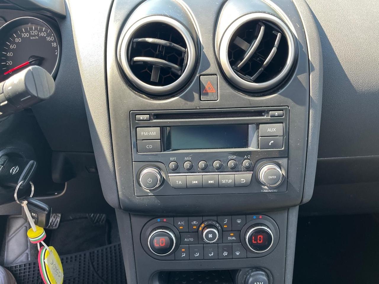 Nissan qashqai 1.5 dci -7 Posti -Tekna-11/2012
