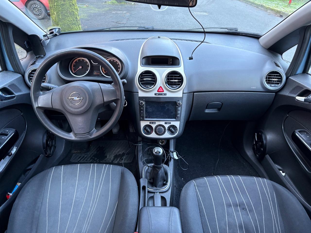 Opel Corsa 1.2 5 porte Cosmo