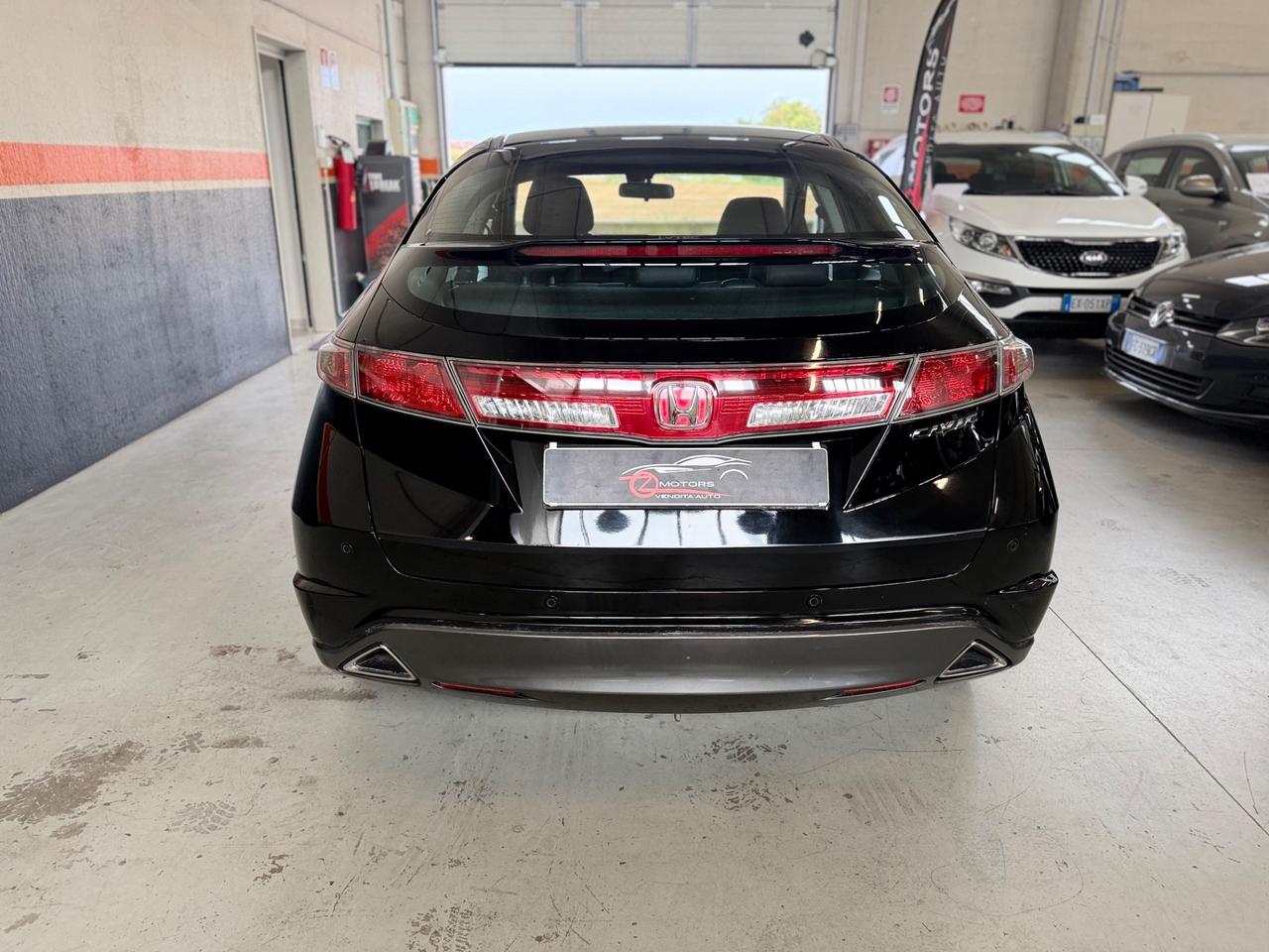 Honda Civic 011 1.4 i-VTEC 5p. Elegance NEOPATENTATI