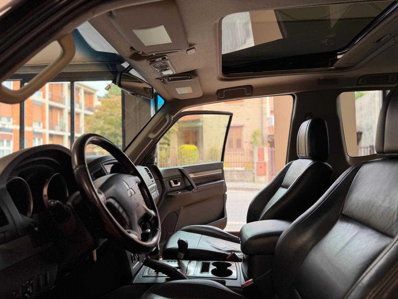 Mitsubishi Pajero 3.2 DI-D 16V 3p. Intense