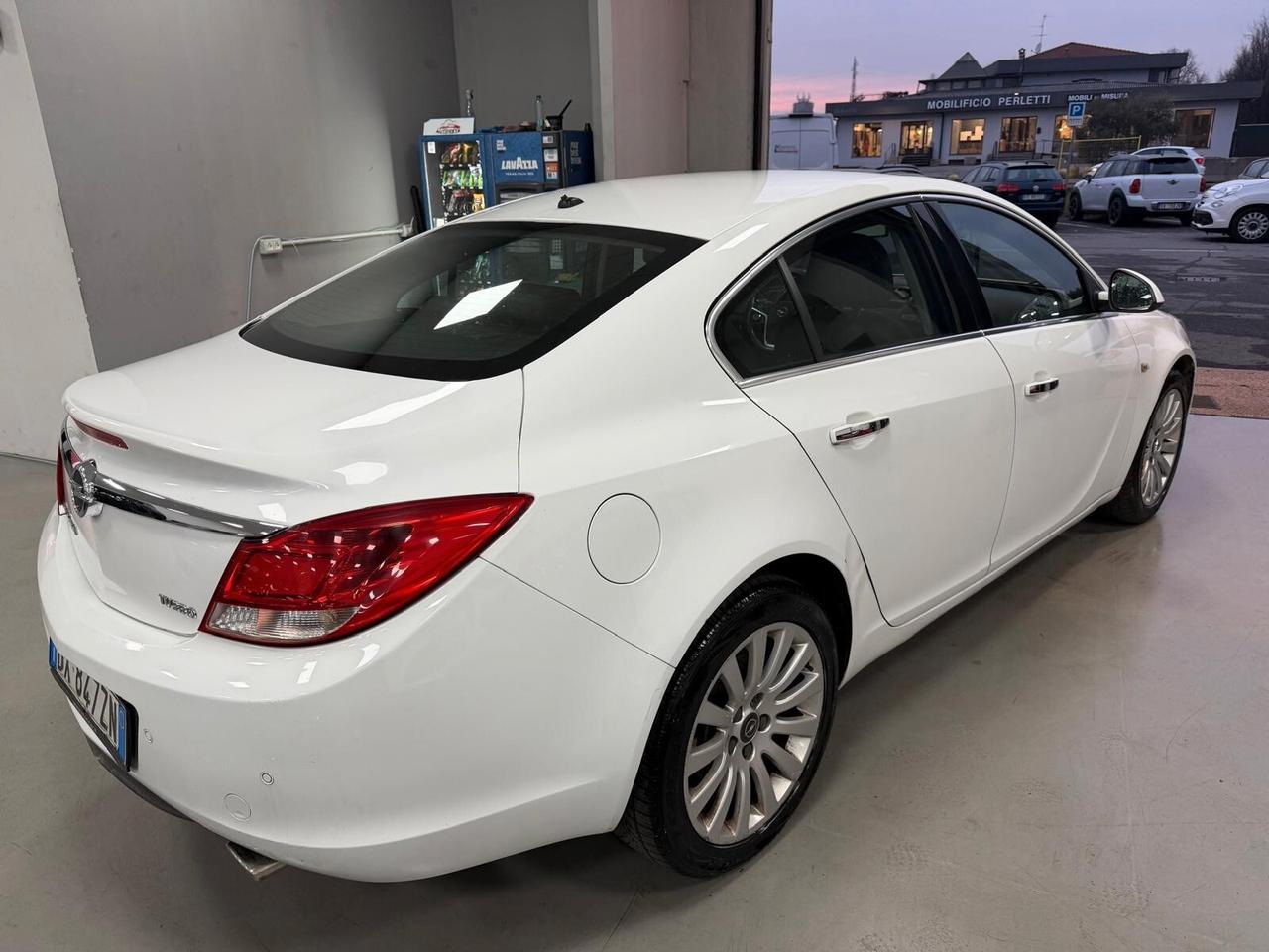 Opel Insignia 1.6 Turbo 180CV 4 porte Cosmo