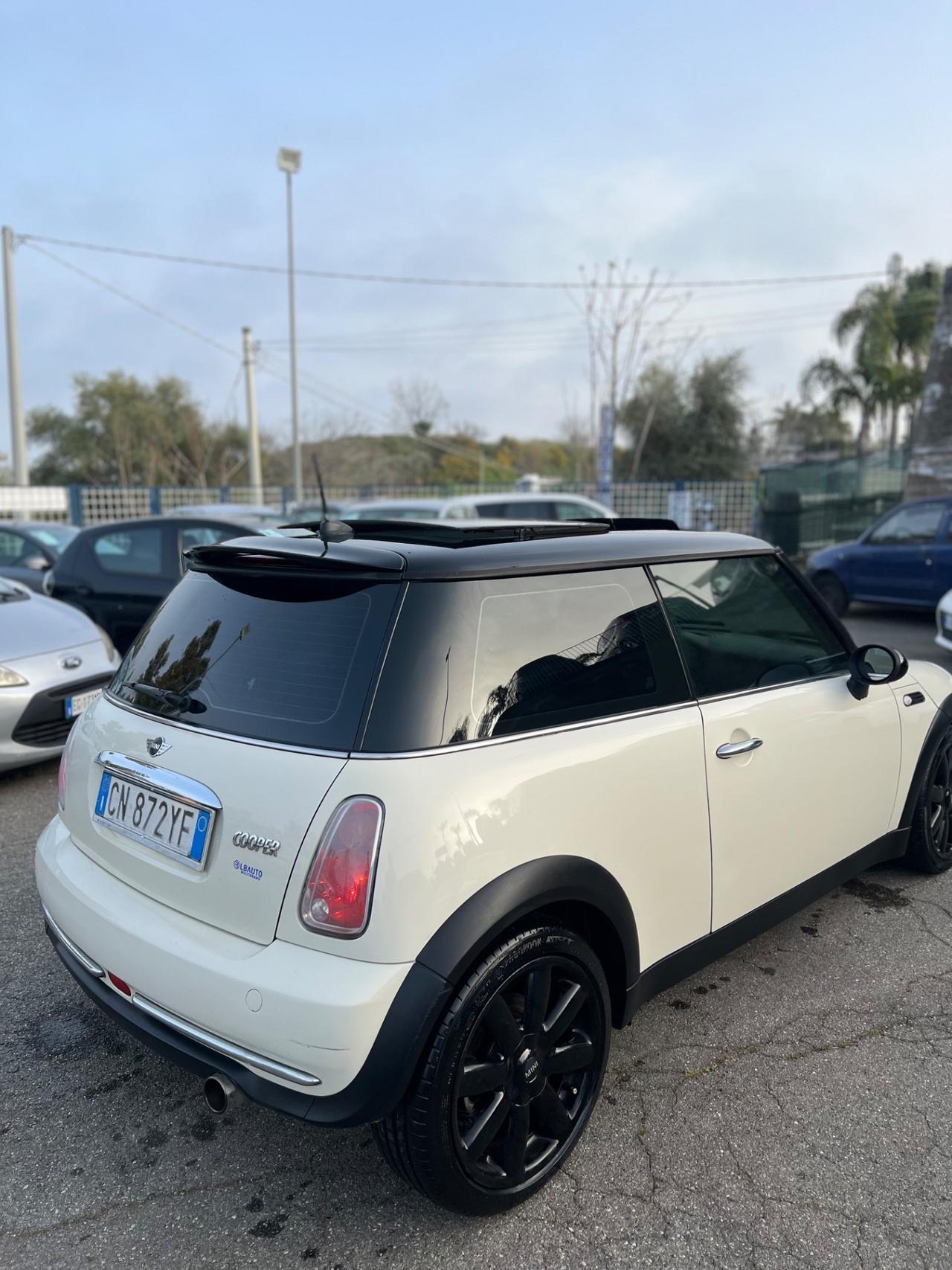 Mini 1.6 16V Cooper