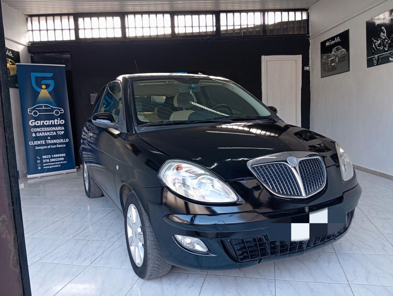 Lancia Ypsilon 1.4 benzina CON GARANZIA