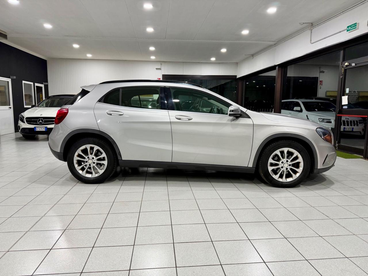 Mercedes-benz GLA 180 d Automatic Business