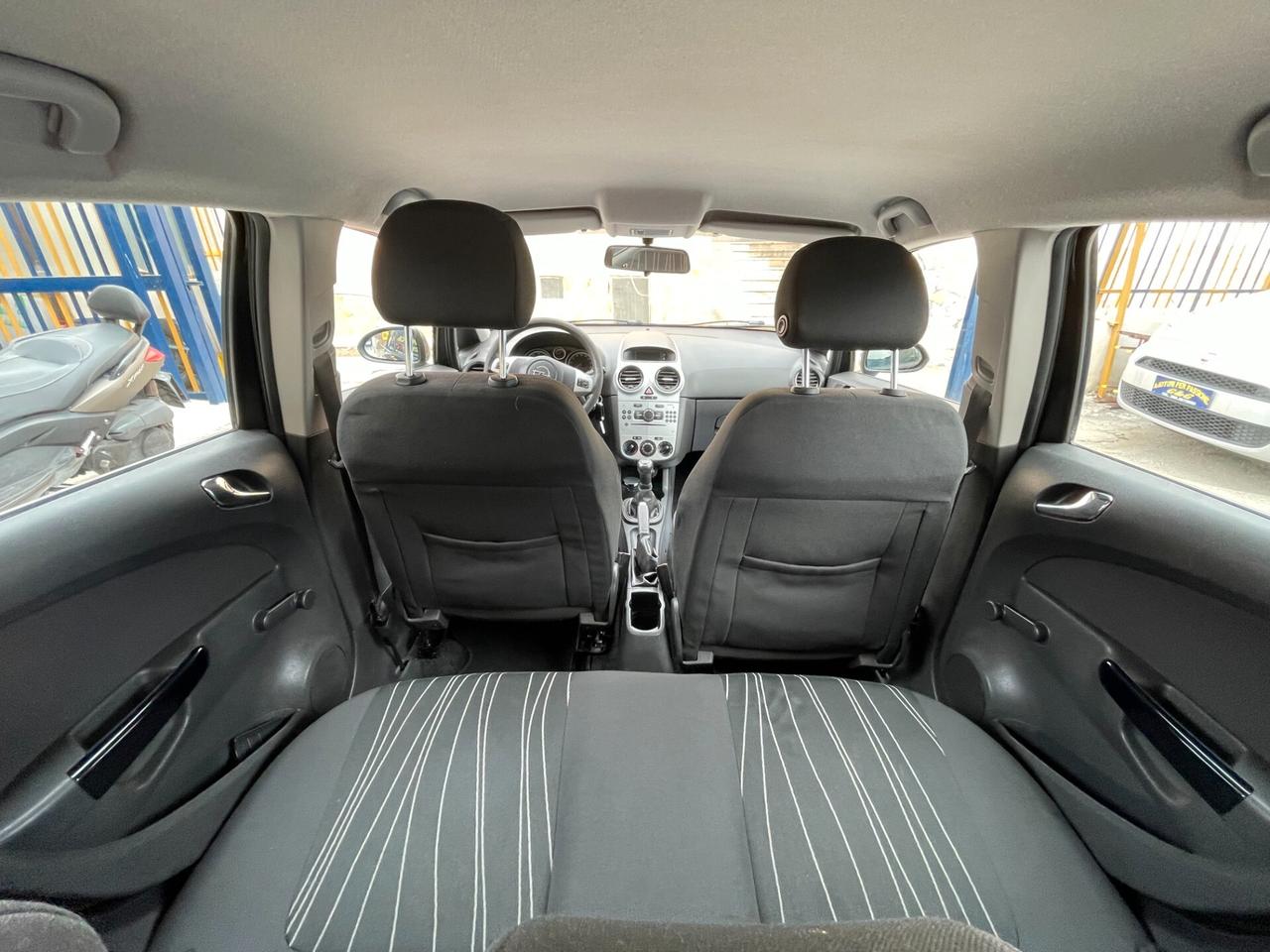 Opel Corsa 1.2 5 porte Enjoy