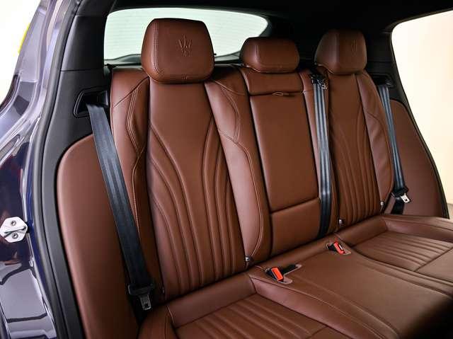 Maserati Grecale 250 CV Serie Speciale LUMINA BLU