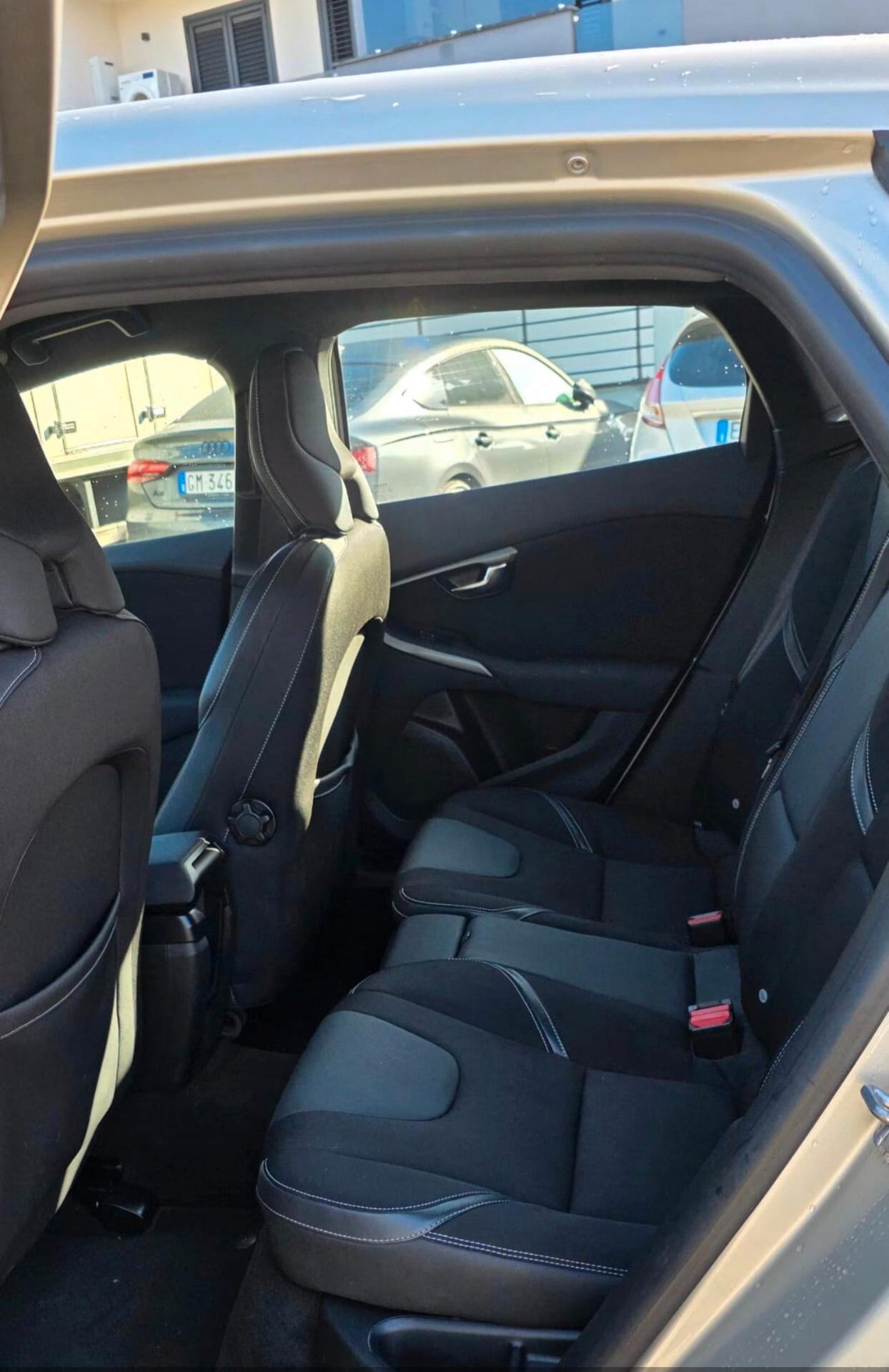 Volvo V40 D2 Business Plus