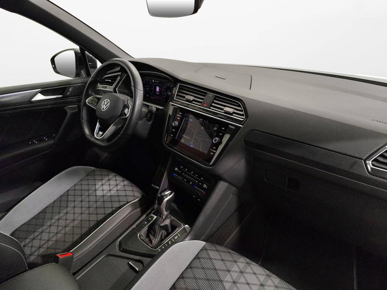 Volkswagen Tiguan 2.0 tdi R-Line 150cv