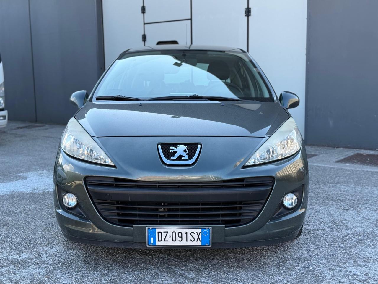 Peugeot 207 1.4 8V 75CV 5p. X Line ECO GPL