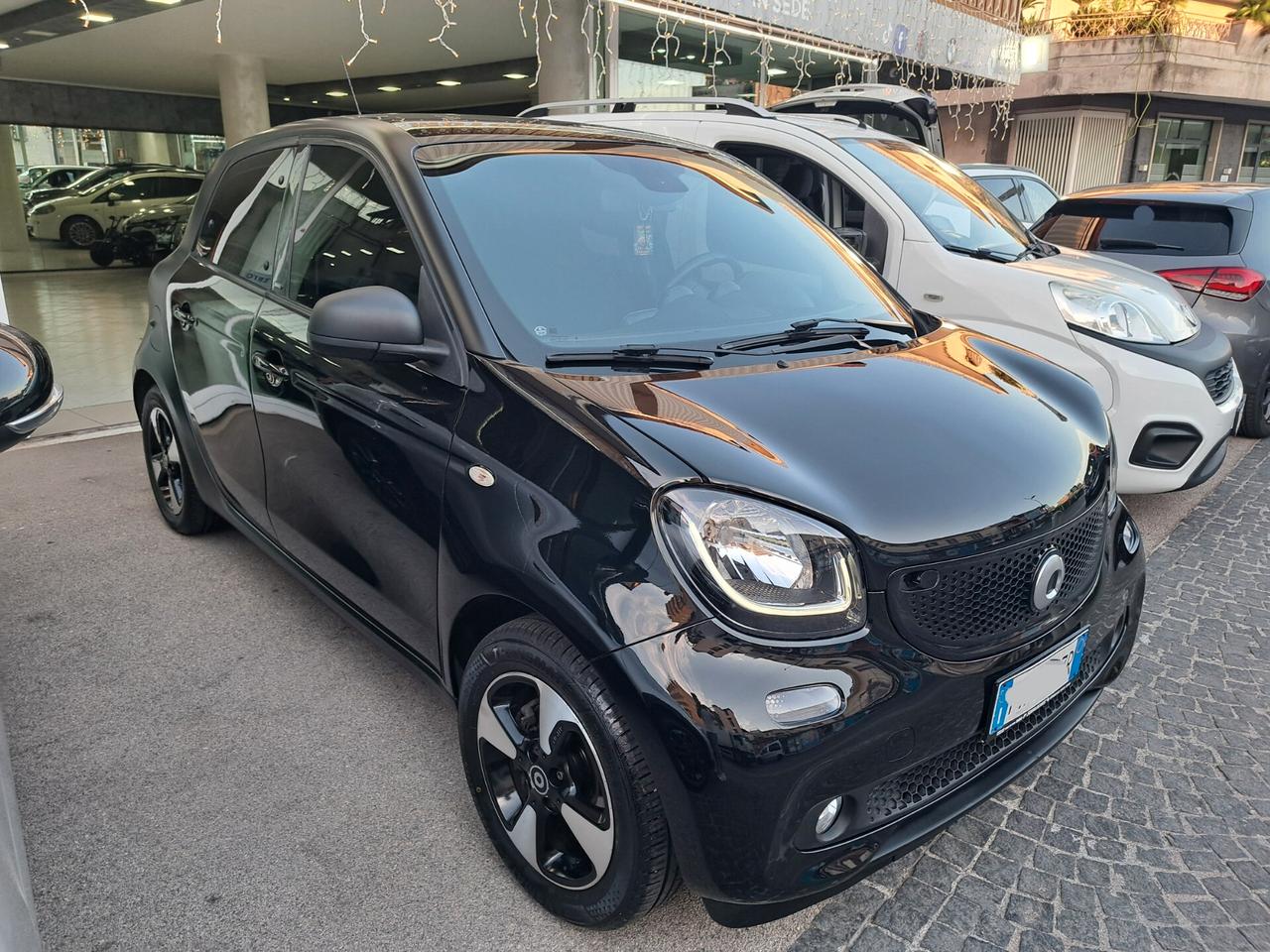 Smart ForFour 70 1.0 twinamic Prime FULL OPTIONAL