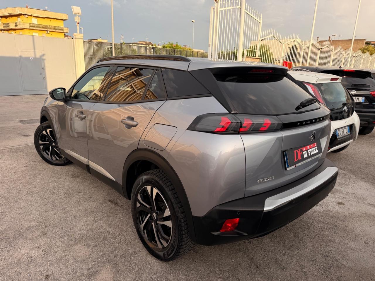 Peugeot 2008 1.5 BlueHDi 130cv EAT8 Allure AUTOMATICA