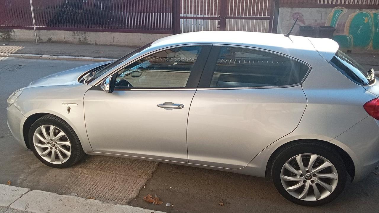 Alfa Romeo Giulietta 2.0 JTDm-2 140 CV Exclusive