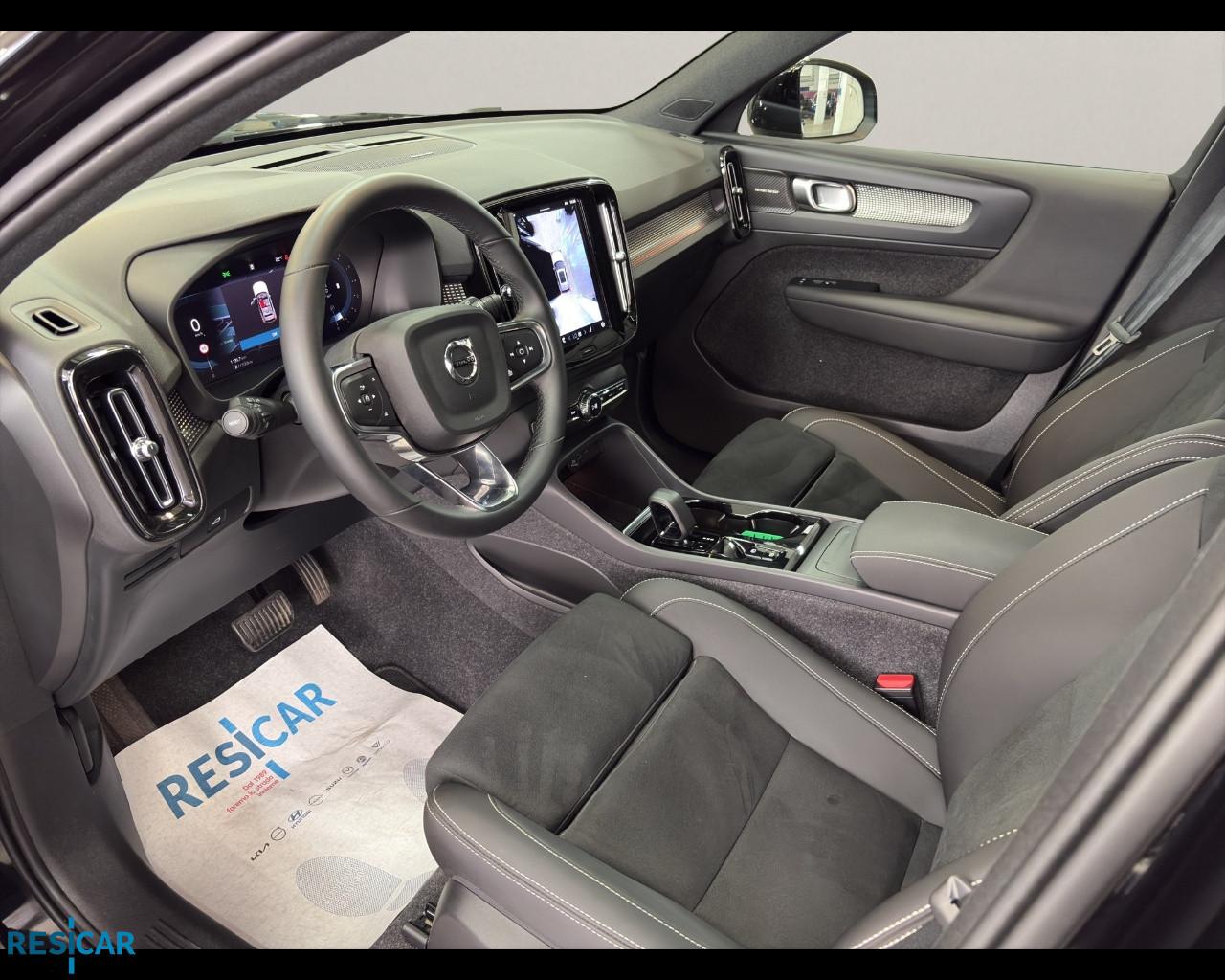 VOLVO XC40 2.0 b4 Ultra Black Edition auto FULL OPTIONAL