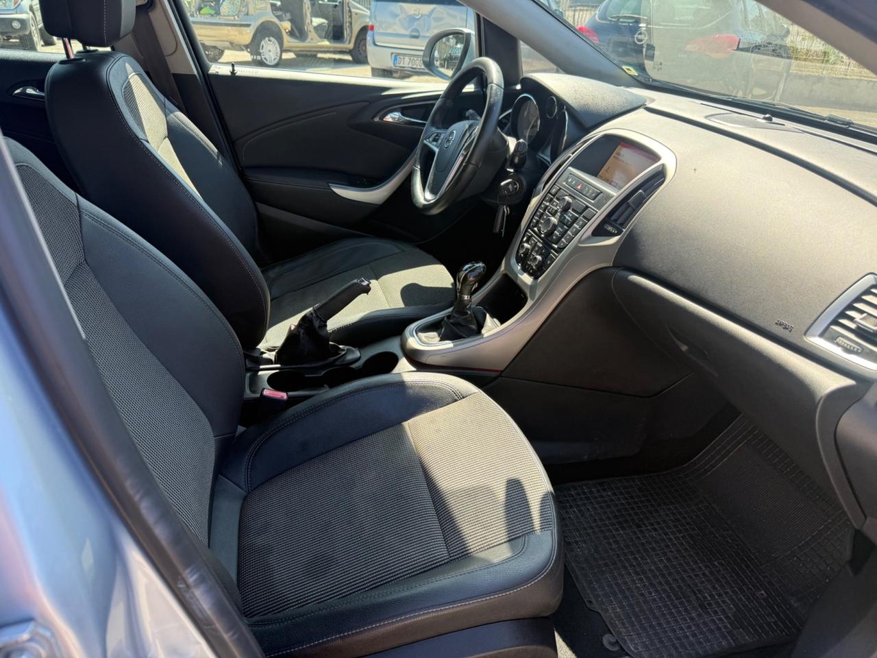Opel Astra 1.7 CDTI 110CV Sports Tourer Cosmo