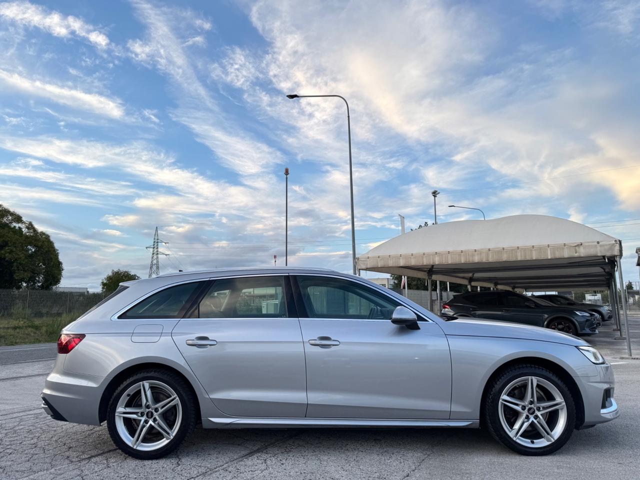 AUDI A4 Avant 2.0 Tdi Advanced - Virtual Matrix 18