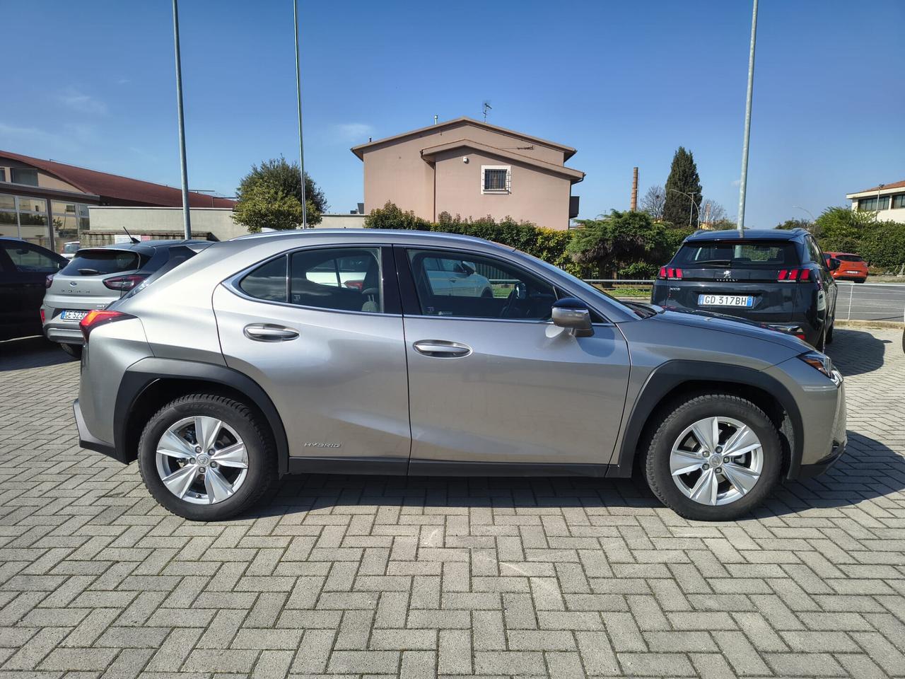 Lexus UX 2.0 Hybrid/ IBRIDA Business *KM 29000*
