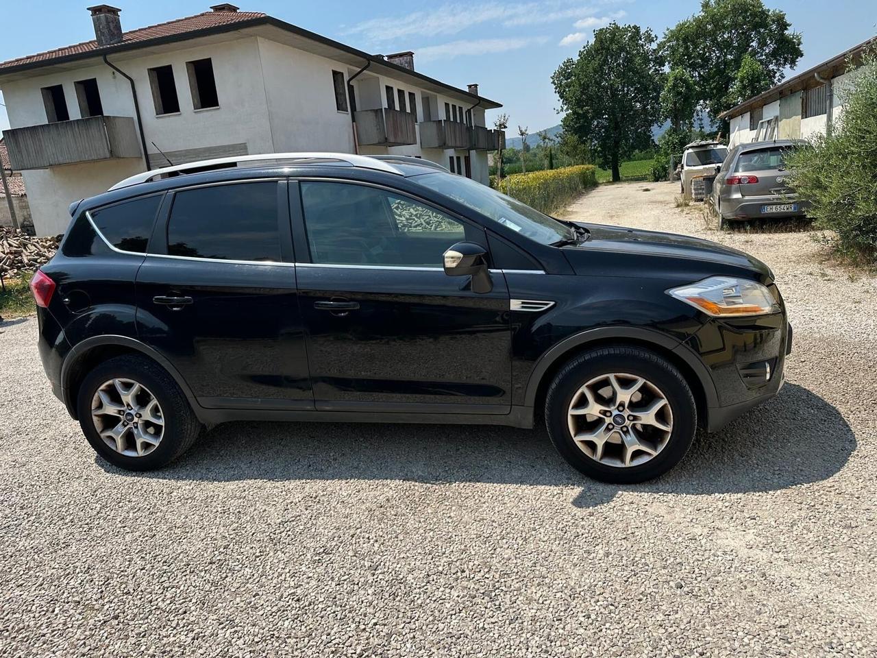 Ford Kuga 2.0 TDCi 140 CV 2WD Titanium