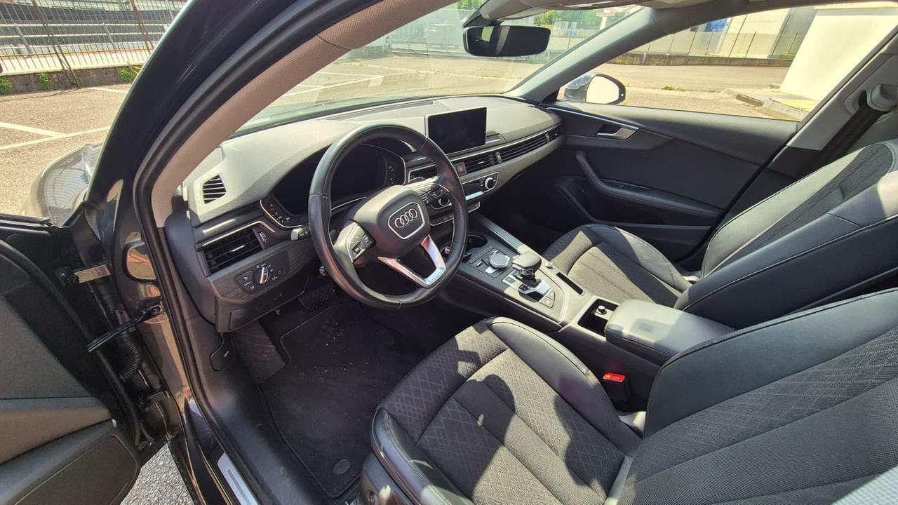 AUDI A4 5ª serie A4 Avant 35 TFSI S tronic Bus...