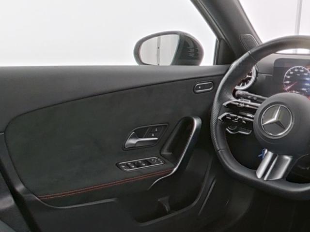 MERCEDES Classe A 180 Automatic Premium AMG PACK NIGHT