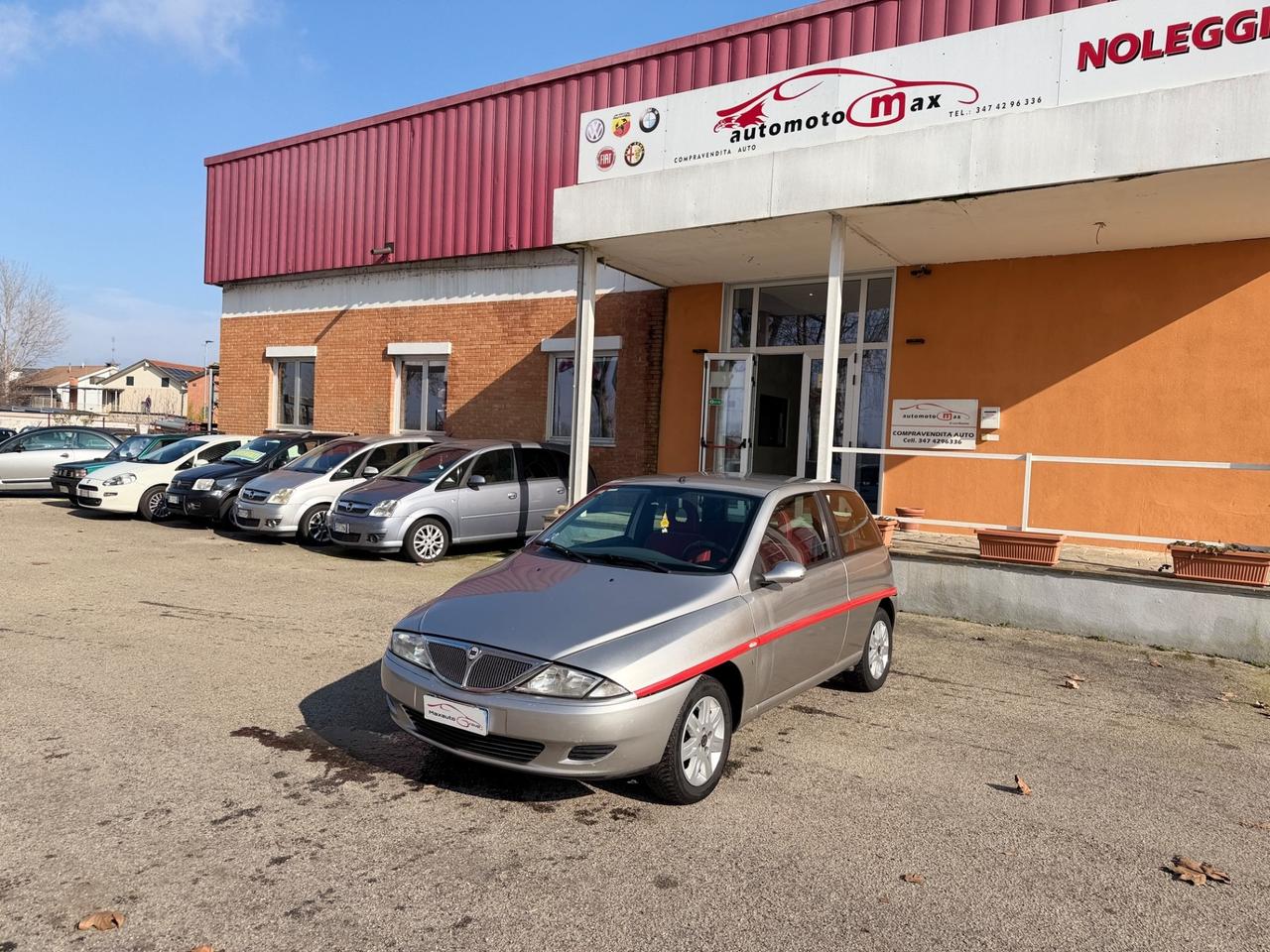 Lancia Y 1.2i cat Elefantino Blu