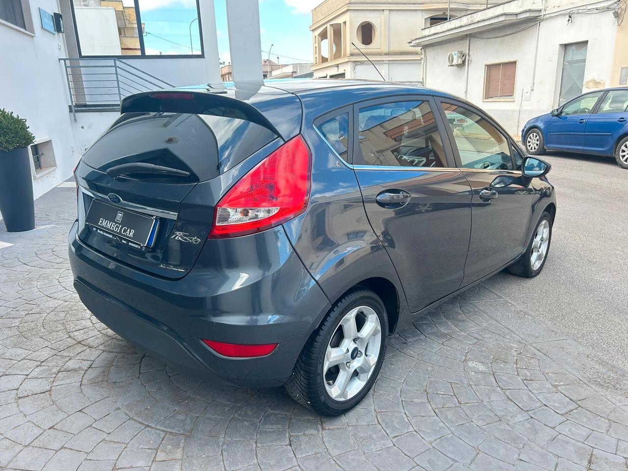Ford Fiesta 1.2 82 Cv 5P TITANIUM - 2010