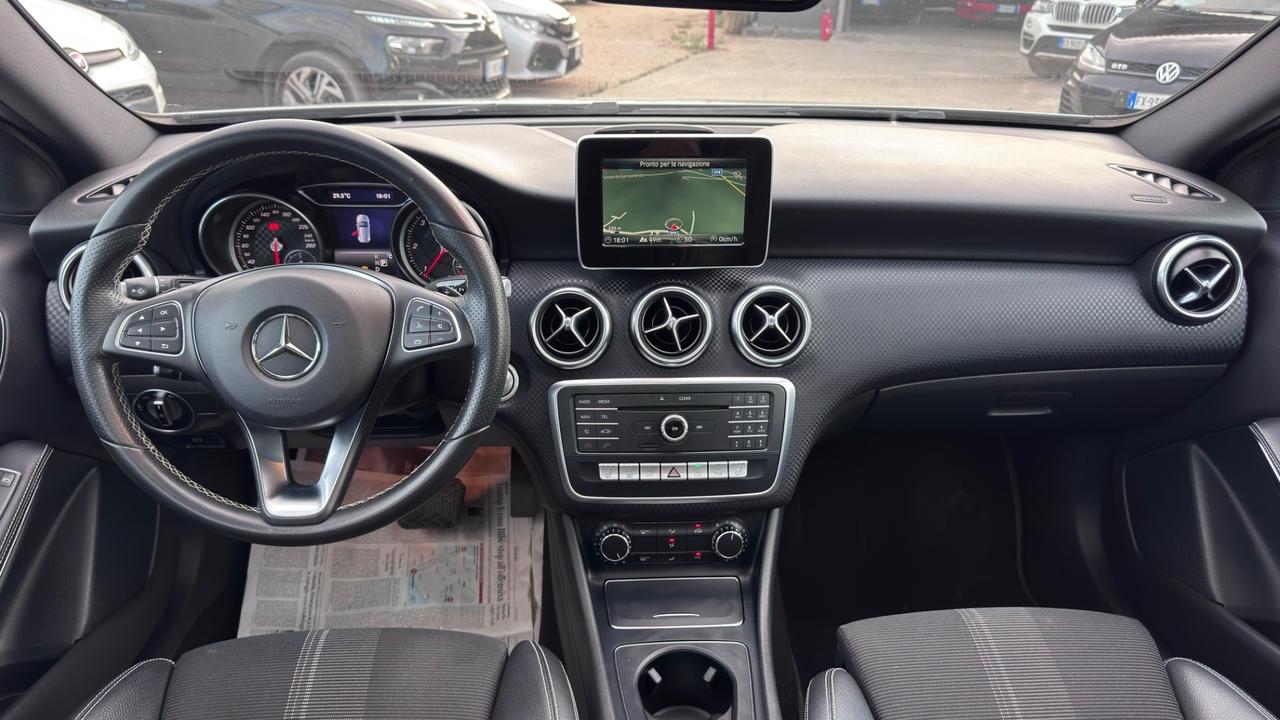 Mercedes-benz A 220 d Automatic Premium