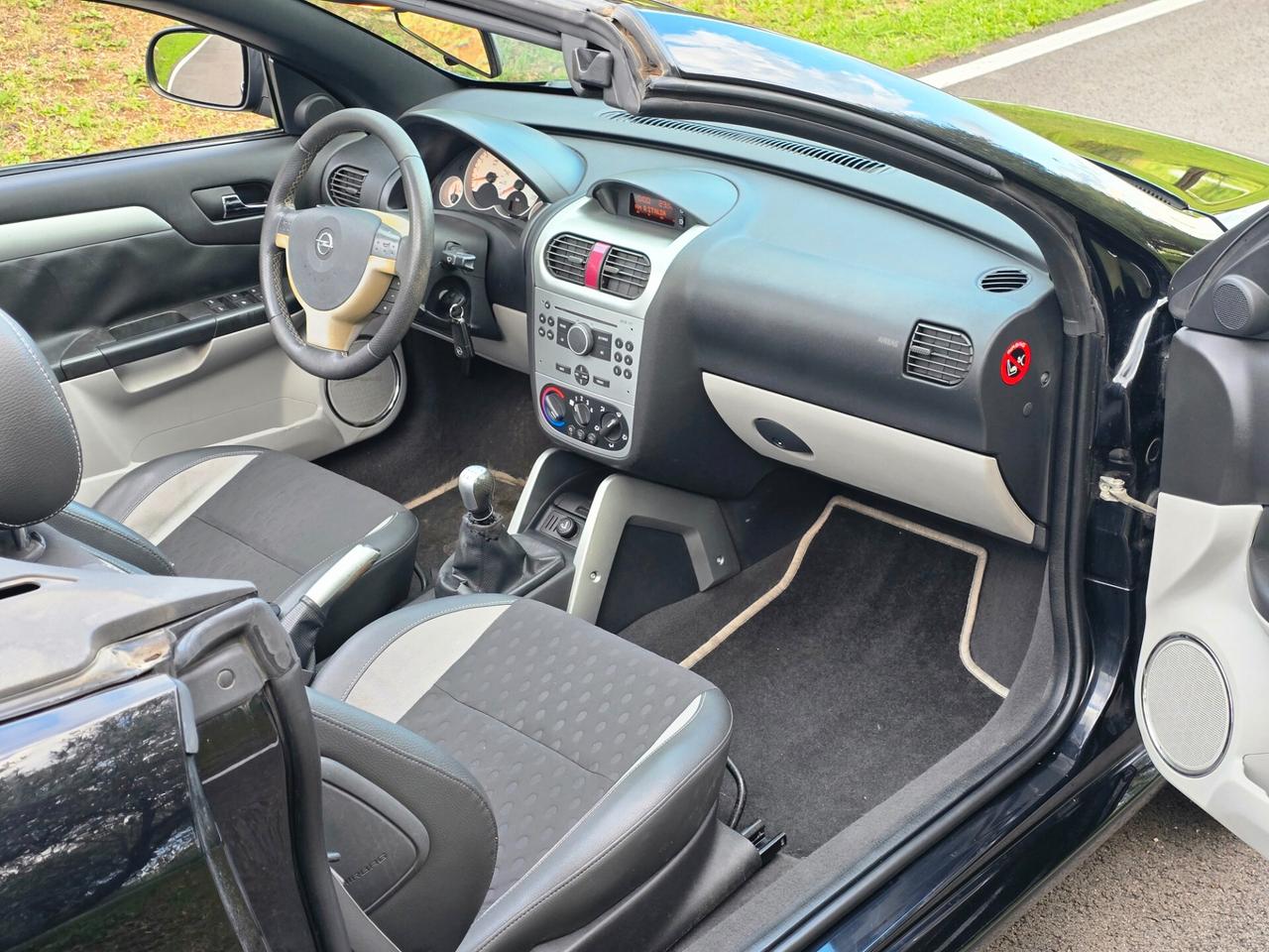 Opel Tigra TwinTop 1.4 16V Sport
