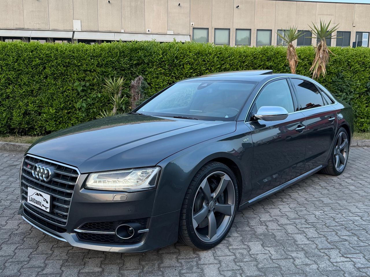 Audi S8 4.0 V8T BITURBO - FULL OPT - TAGLIANDATA -