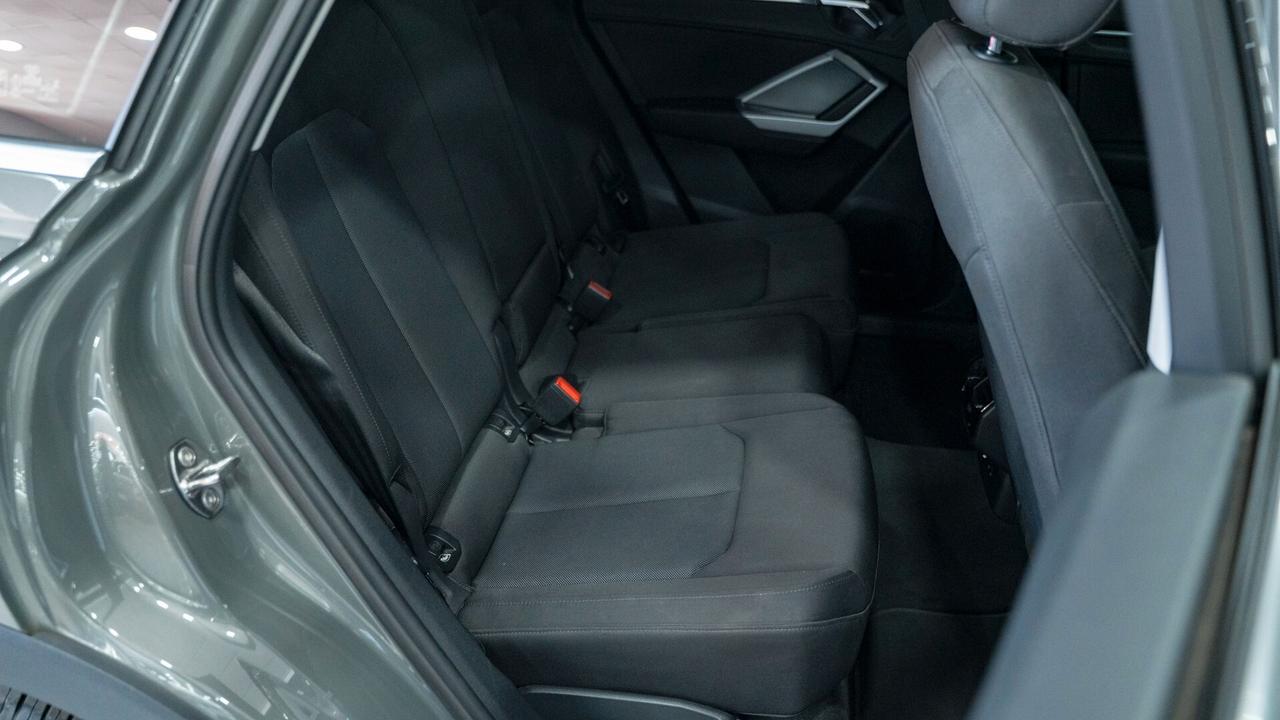 Audi Q3 35 2.0 TDI S TRONIC SPORT XENO NAVI FULL OPTIONAL