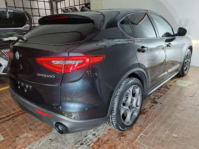 Alfa Romeo Stelvio 2.2d 190cv AT8 Q4 Sprint Navi+Camera + Palette