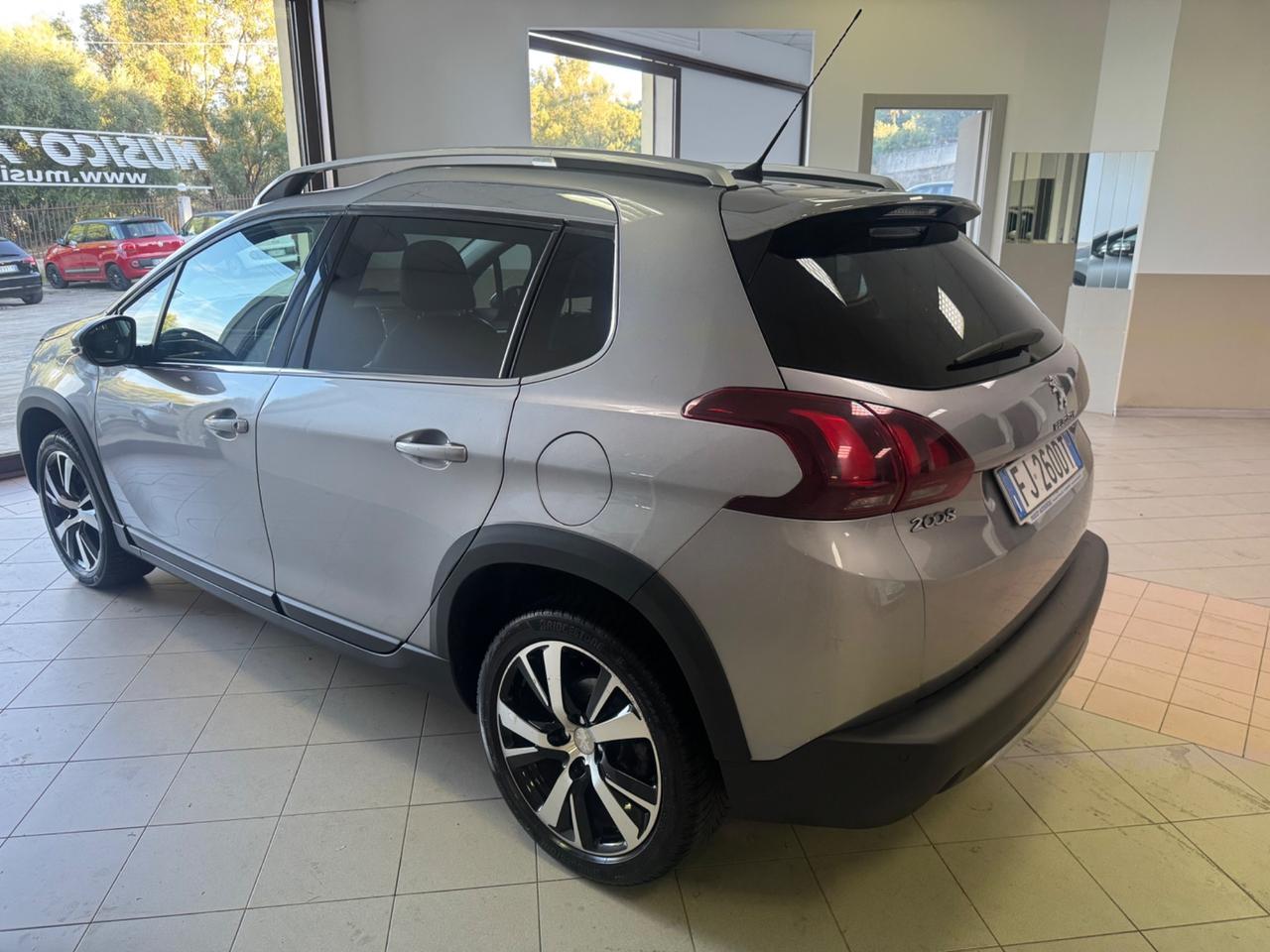 Peugeot 2008 BlueHDi 100 Allure