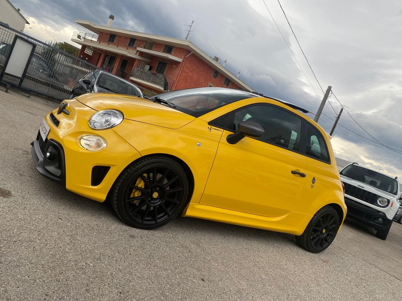 Abarth 595 1.4 Turbo T-Jet 180 CV Competizione